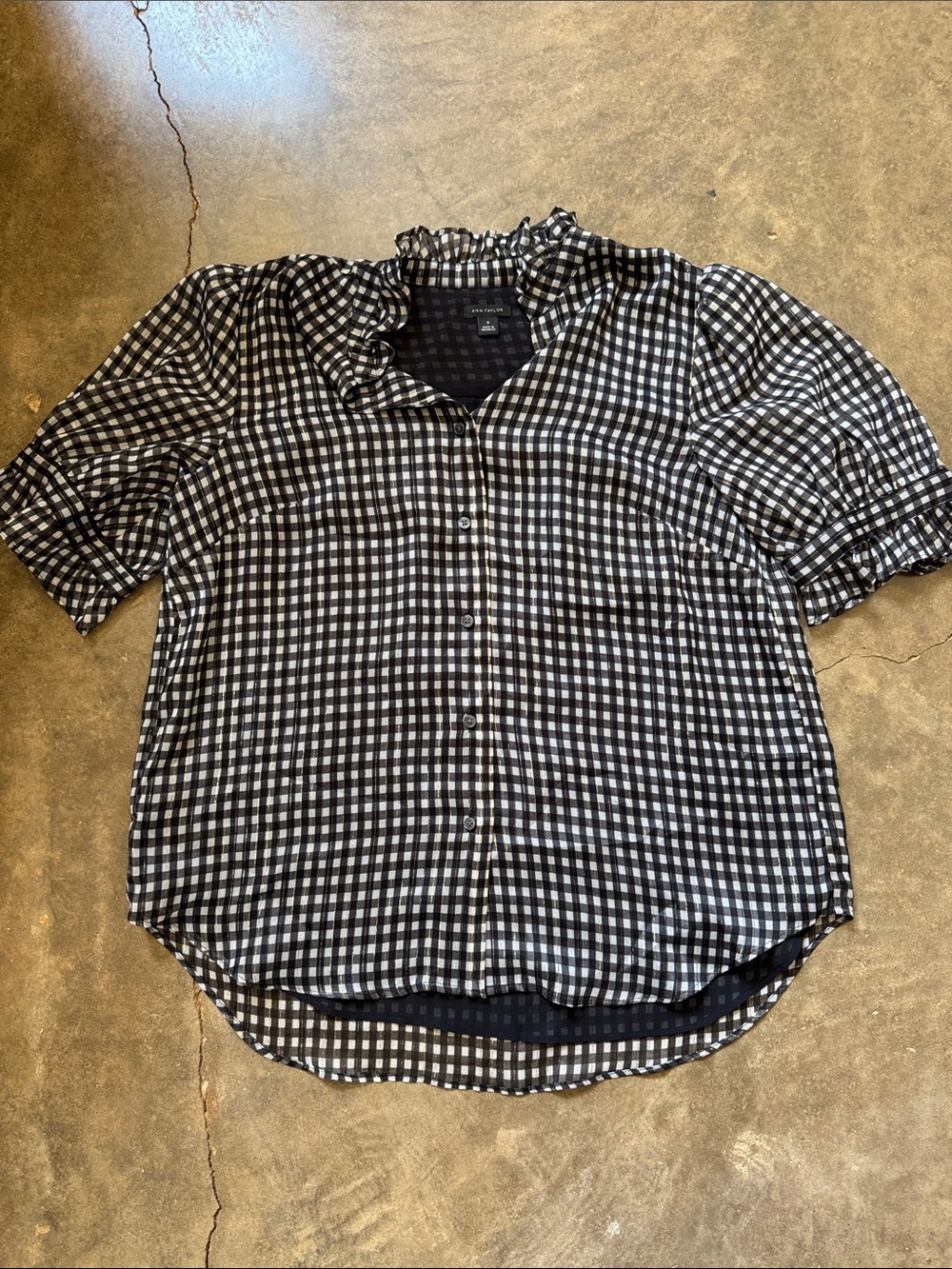 Ann Taylor Black and White Gingham Ruffle Collar Blouse